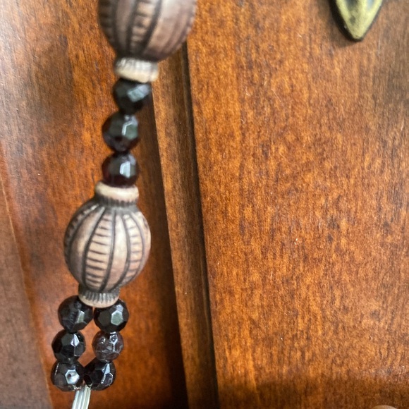 NWOT Evening Purse with Carved Wooden Heart Bead & Additional Glass Bead… - Picture 4 of 8